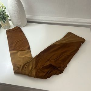 Lululemon Nulu Colour Block High-Rise Tight 25"